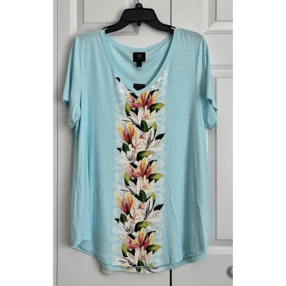 JM COLLECTION WOMEN'S TOPS V-NECK SHORT SLEEVE BLUE FLORAL PULLOVER CURVY HEMLIN
